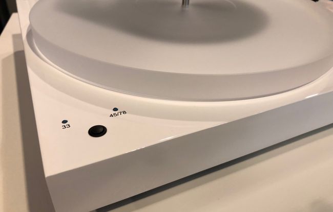 PRO-JECT X1 WHITE 2.jpg